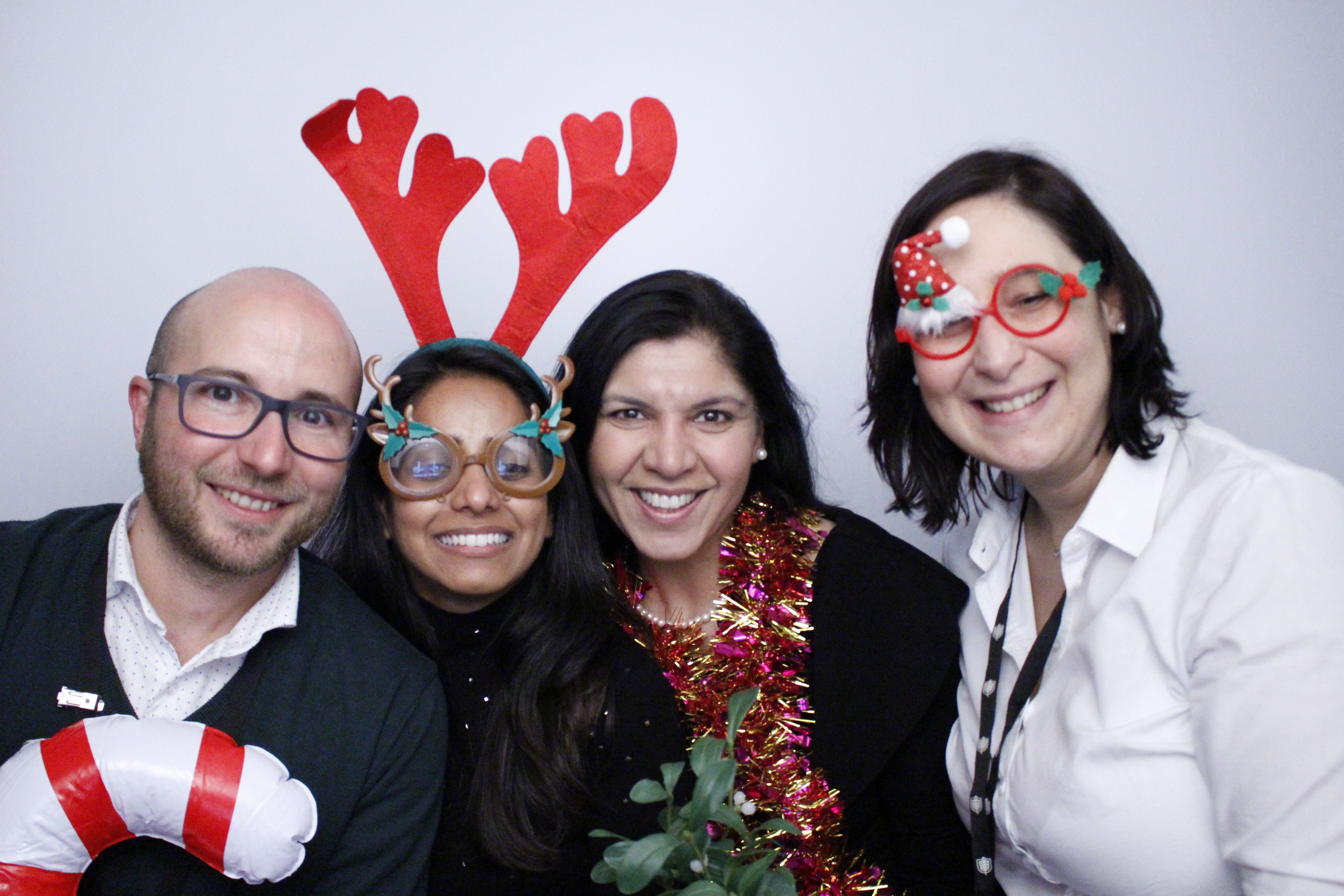 Hult EMBA Year 1 Christmas Dinner | View more photos from the event at gallery.myphotoboothexperience.co.uk/u/MyPhotoBoothExperienceLtd/Hult-EMBA-Year-1-Christmas-Dinner